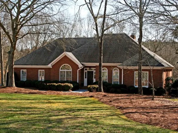 231 Deerhill Dr, Bogart, GA 30622