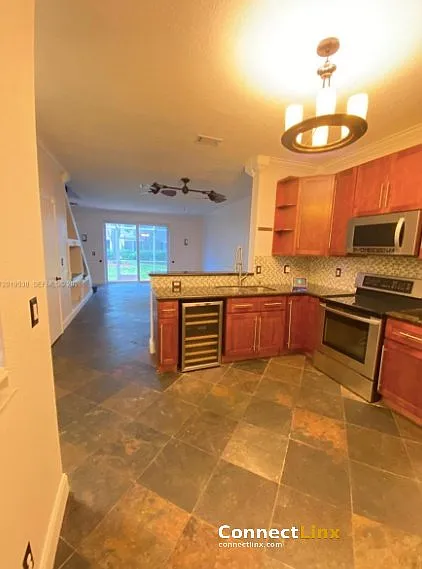 2041 Pompeii Ct — Photo 8