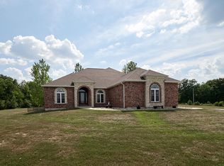 140 Foxwoods Ct, Troy, MO 63379