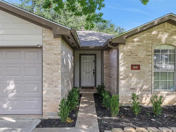 219 Cape Conroe Dr, Montgomery, TX 77356