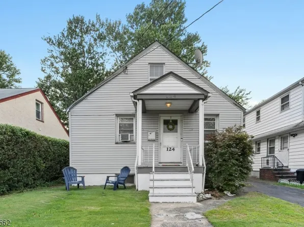124 Hawthorne St, Roselle Park Boro, NJ 07204