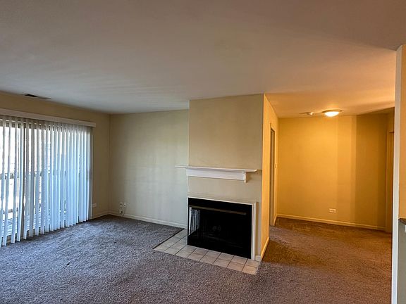 5th image of 202 Glengarry Dr APT 305
