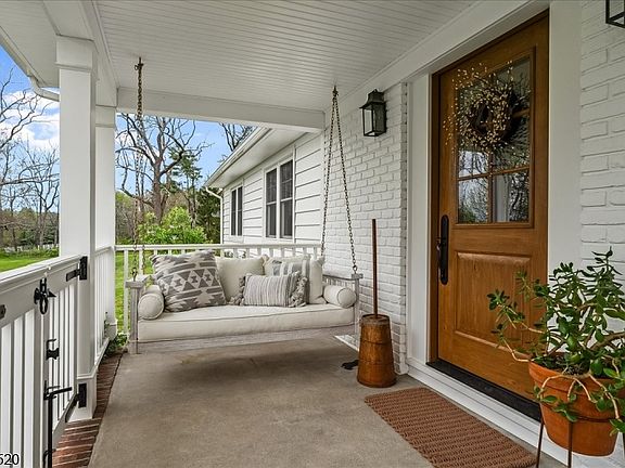 5th image of 7 Daly Rd
