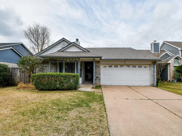 2018 Creek Valley Ln, Sugar Land, TX 77478