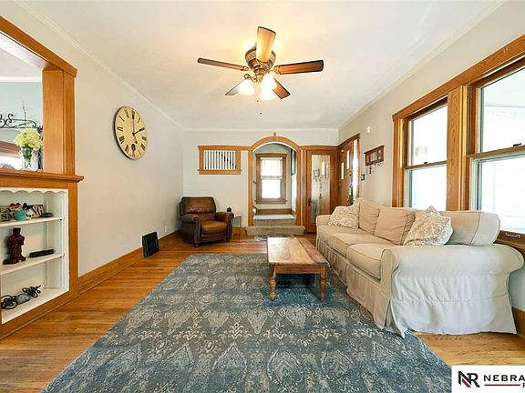5th image of 3064 S 32nd St