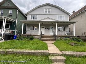 1322 Penn Ave, Scranton, PA