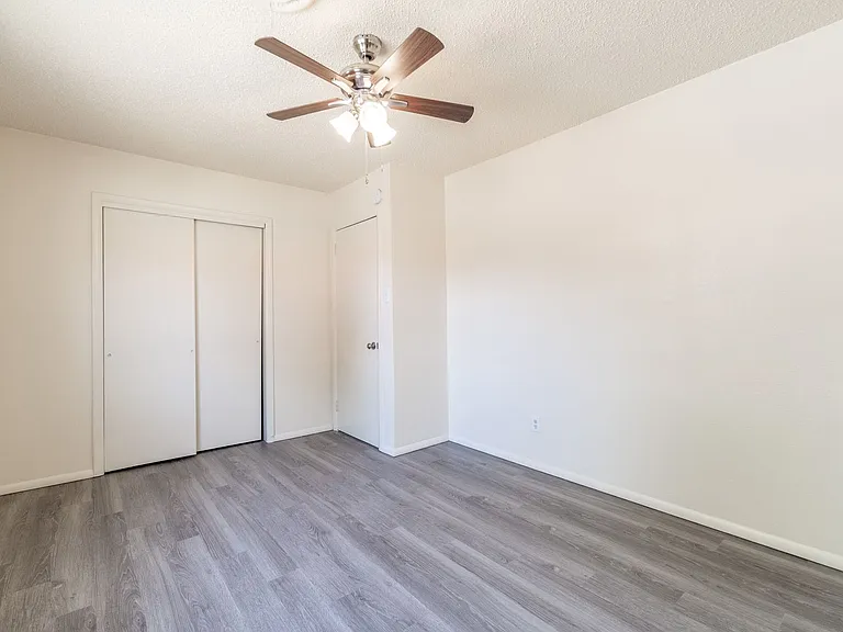 8022 Highway 271 S #C — Photo 14