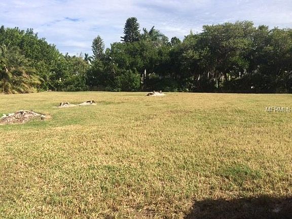 2nd image of 590 De Narvaez Dr