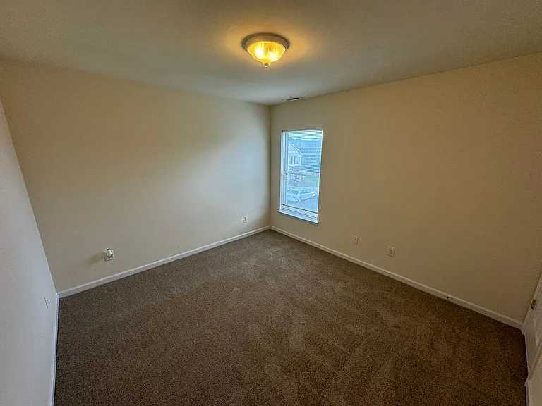 1420 Ladora Dr — Photo 16