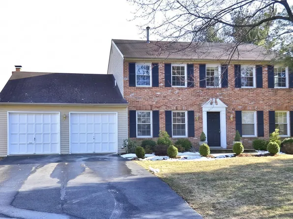 7220 Grinnell Dr, Rockville, MD 20855
