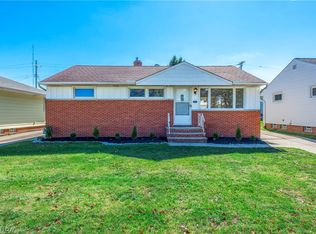 3323 Dellwood Dr, Parma, OH 44134