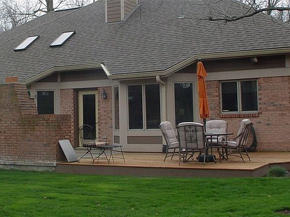 3rd image of 210 Denwood Trl