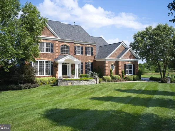 6005 Riggs Rd, Laytonsville, MD 20882