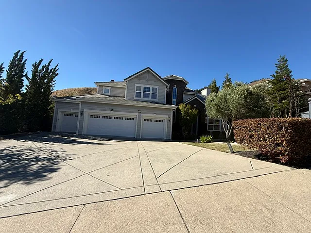 3581 Ashbourne Cir — Photo 1