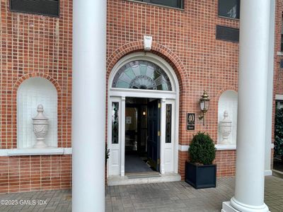 40 W Elm St, Greenwich, CT, 06830