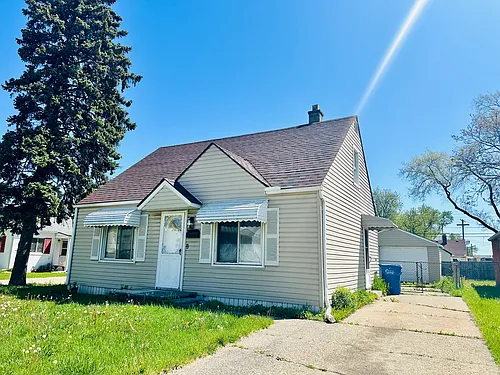 20756 Dean St Photo 1