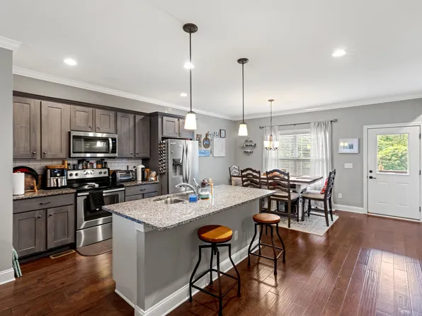 207 Woodduck Ln, Georgetown, KY 40324
