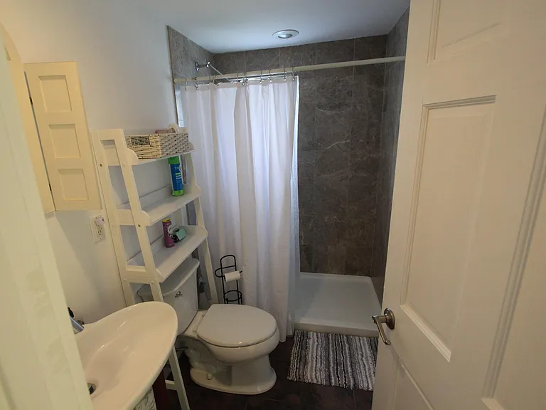 115B School St #B — Photo 8