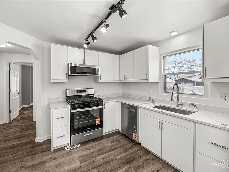 1814 Nicholson St — Photo 10