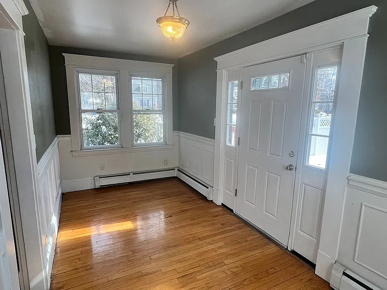 184 Hartford Ter — Photo 17