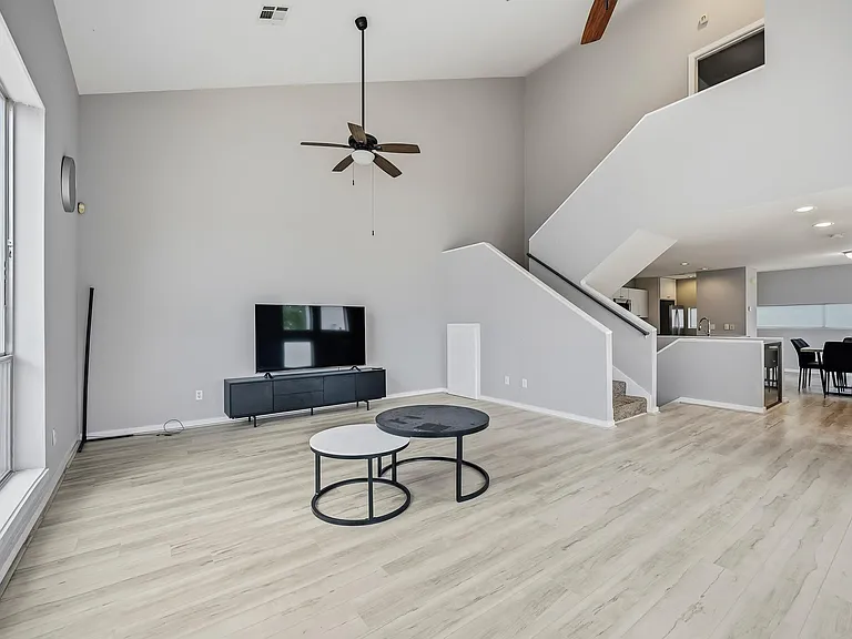 6908 Yellowstone Way Dr — Photo 16