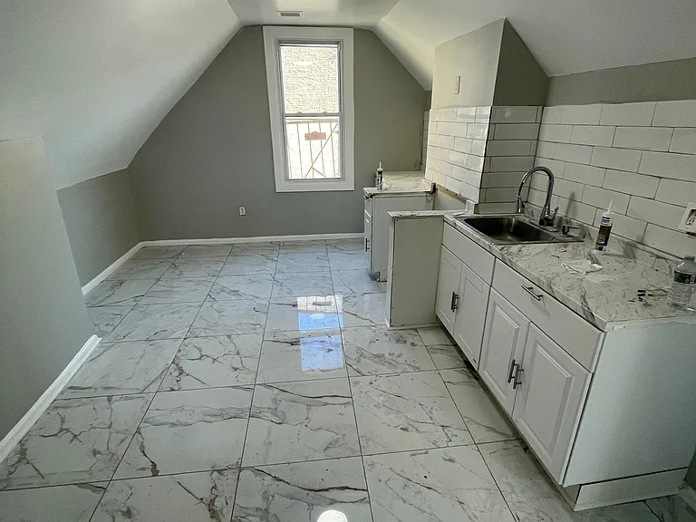 71 W Alpine St #3 — Photo 1