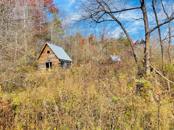 1395 Pleasant Grove Loop, Manchester, KY 40962