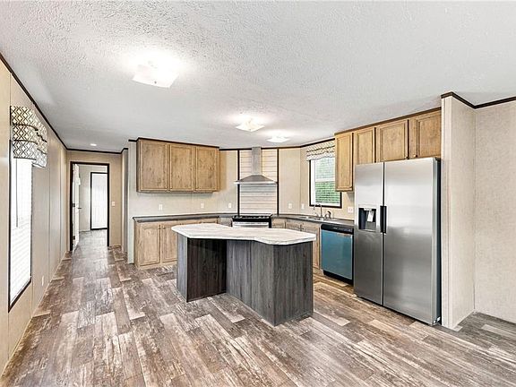 2nd image of 39233 Shingle Mill Rd