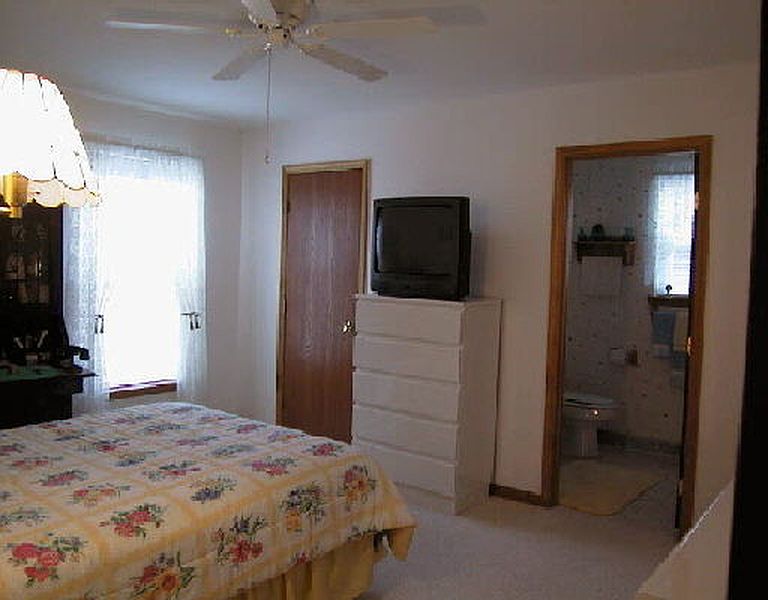 3rd image of 28 STEVENS Court