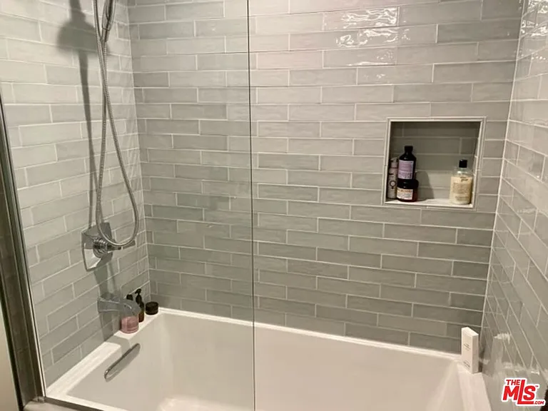 221 S Gale Dr #406 — Photo 19