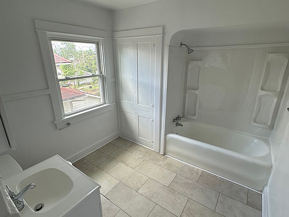 2nd image of 551 Westwood Ave