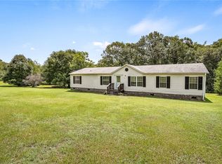 1134 Wilton E Hall Rd, Starr, SC 29684