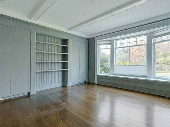 5000 Grosvenor Avenue image 19 of 42