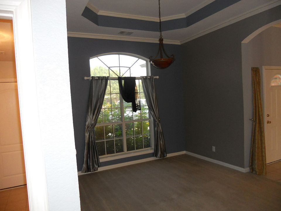 1st image of 501 Charles St