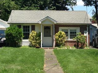 1071 Apache St, North Brunswick, NJ 08902