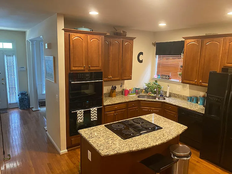 15698 William Bayliss Ct — Photo 32