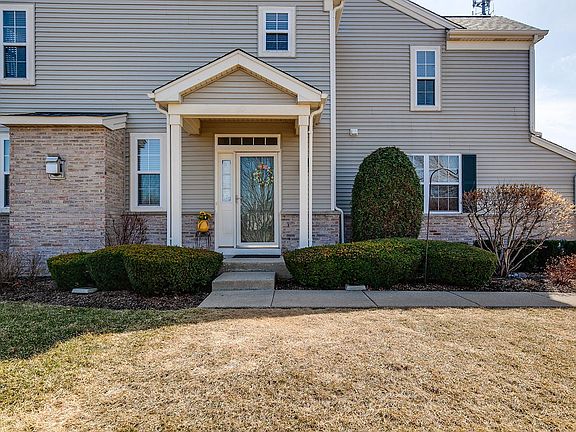 3rd image of 2110 Braeburn Dr Unit A