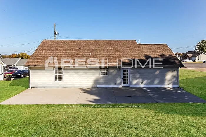 1221 Akins Ridge Dr — Photo 13