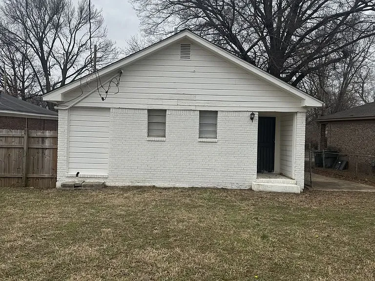 694 Hamilton St — Photo 10