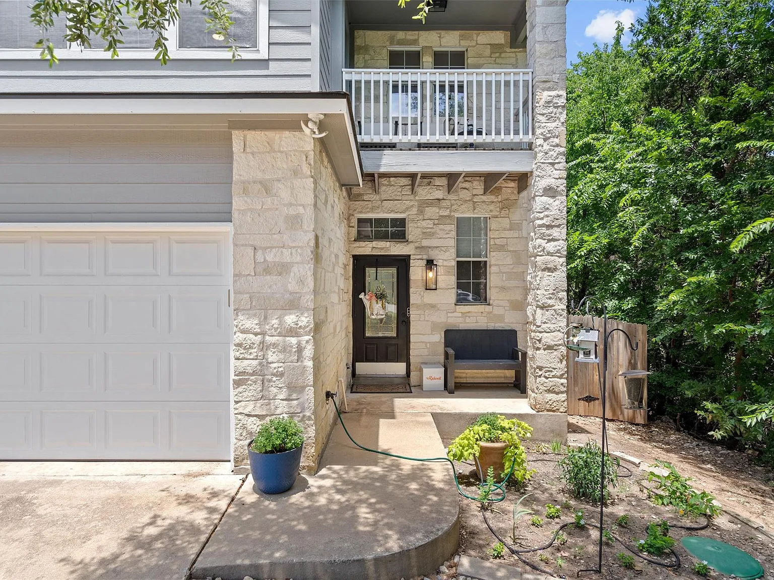 3 bed, 2.5 bath, 1997 sqft, $2,750 — Photo 3