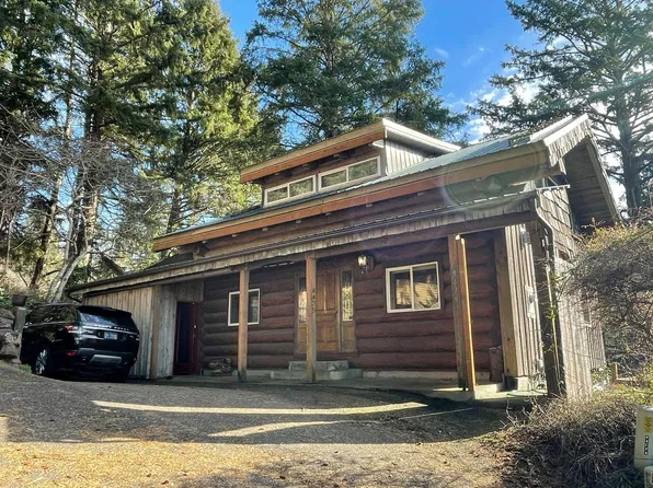 8475 Treasure Rocks Rd, Nehalem, OR 97131