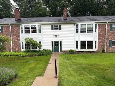 7010 Carriage Hill Dr APT 104, Brecksville, OH, 44141