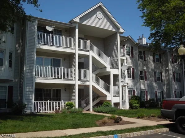 67 Amethyst Way, Franklin Twp., NJ 08823