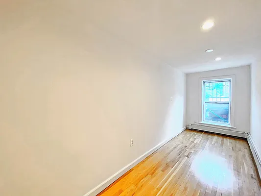 Rented by Douglas Elliman | media 29