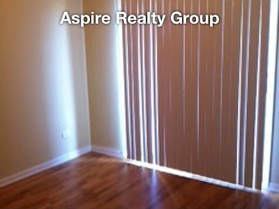 5th image of 953 W 51st St #3