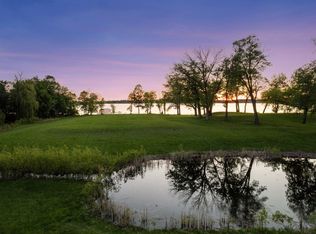 Bushaway Rd, Wayzata, MN 55391