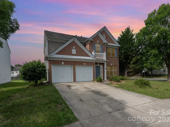 2013 Arbor Crest Ct, Charlotte, NC 28262