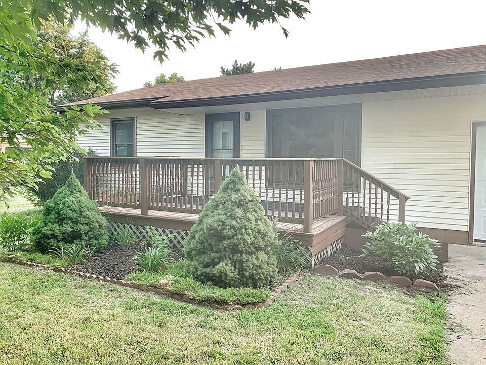 1st image of 3309 N Waldron St