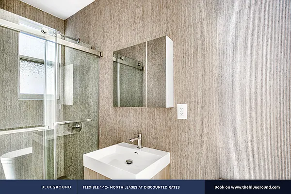 Rented by The Blueground | media 10