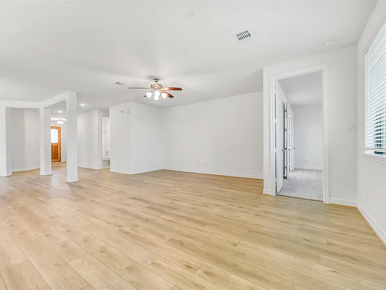 4116 Silver Falls Ln — Photo 5